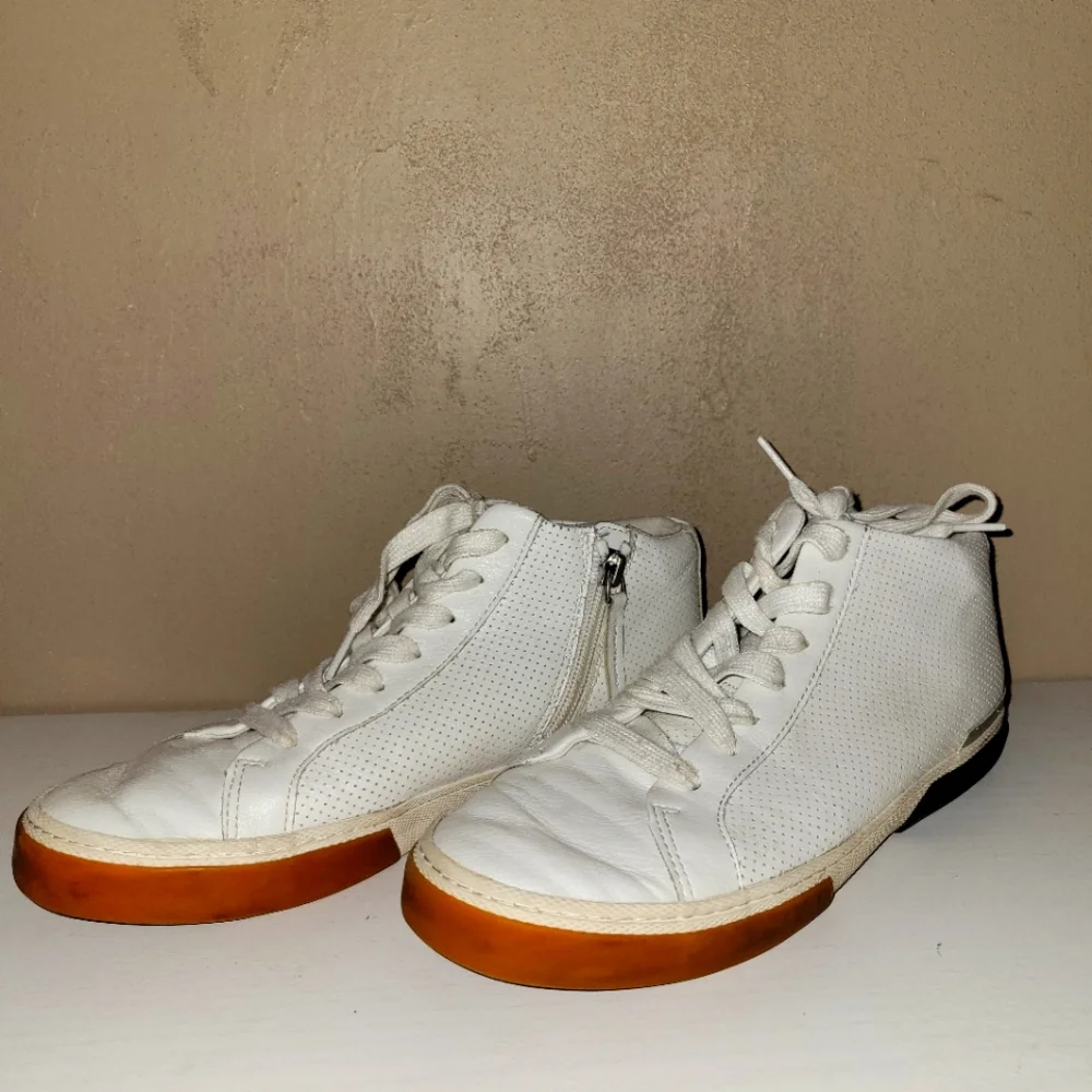 White Hightops - Picture 1 of 3
